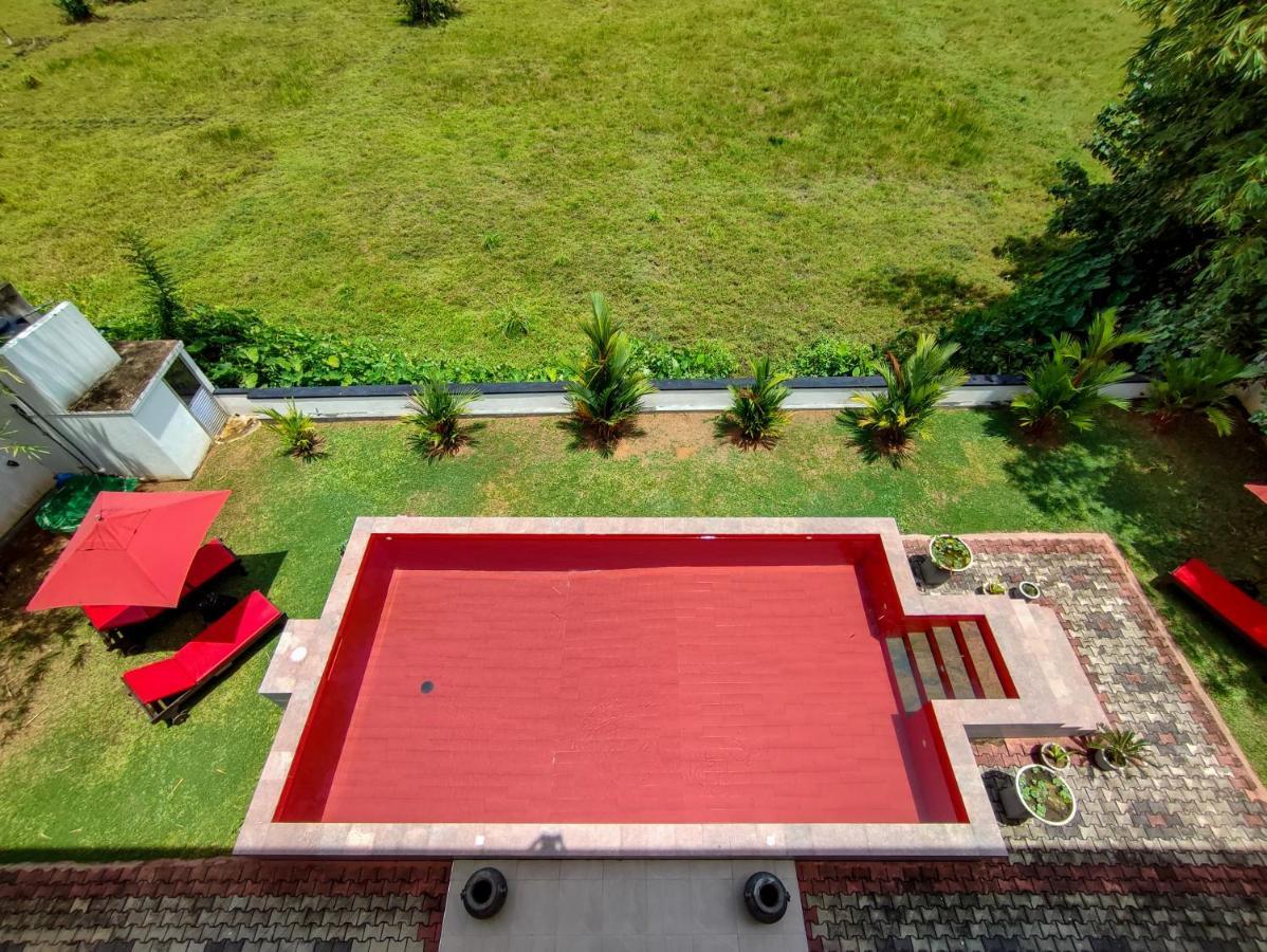 Villa Red Pool Hikkaduwa Exterior photo