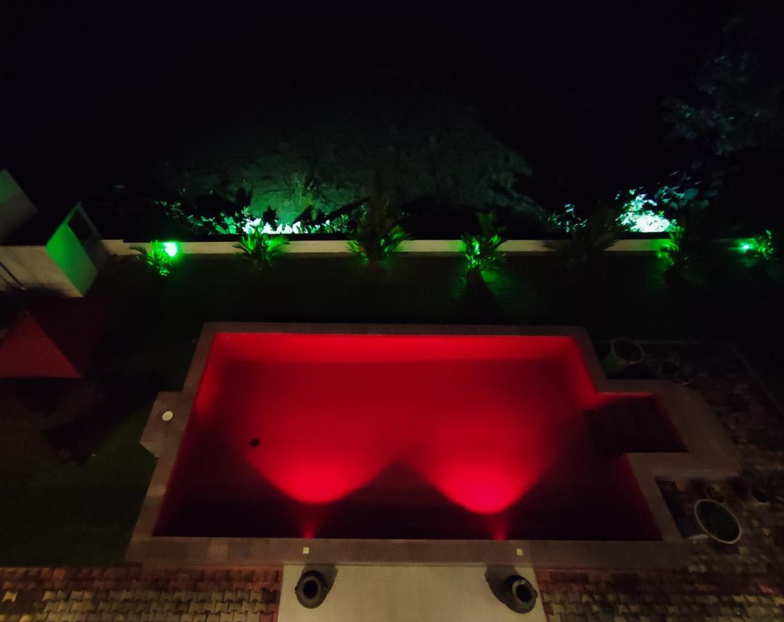 Villa Red Pool Hikkaduwa Exterior photo